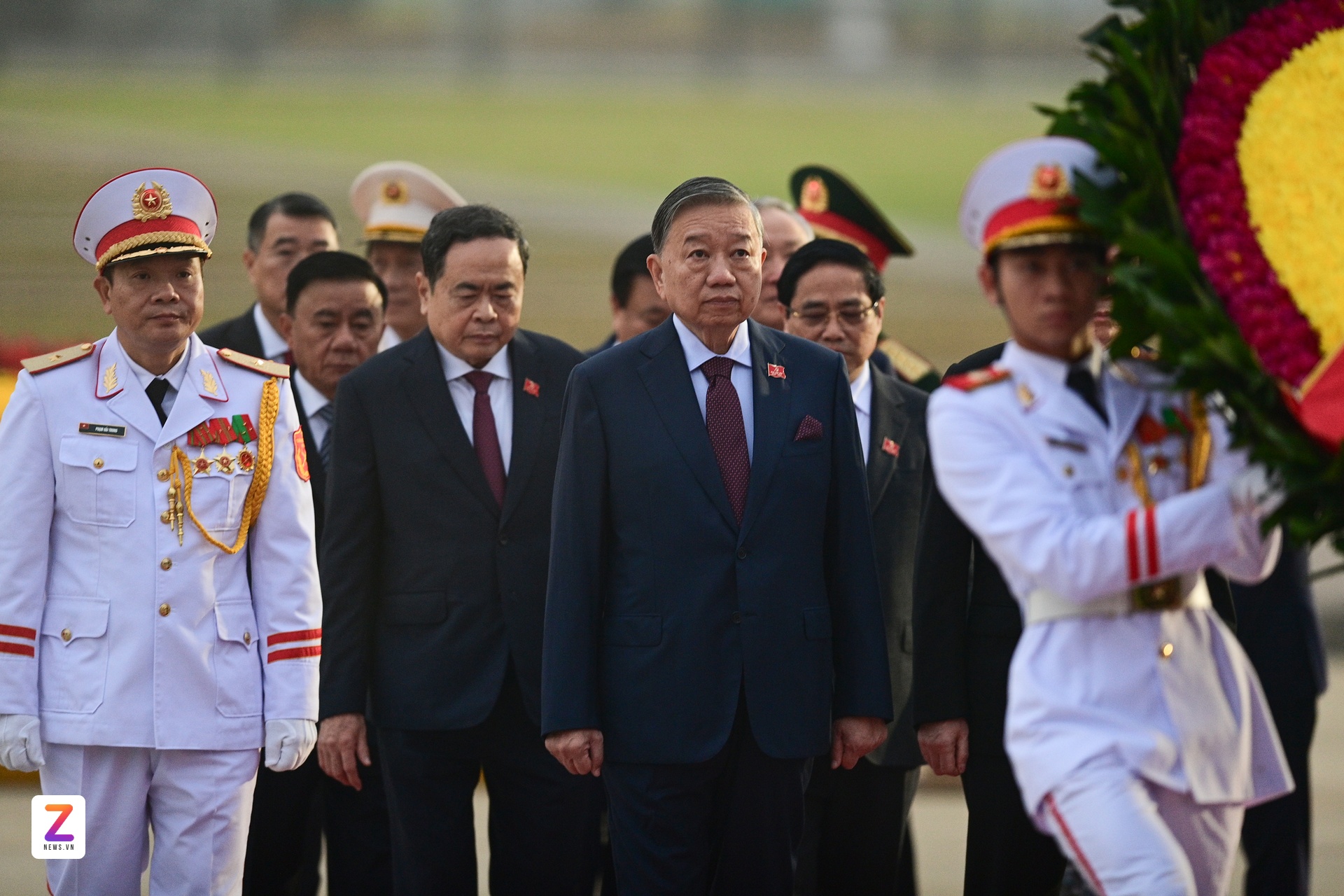 Dai hoi Dang XIV anh 2