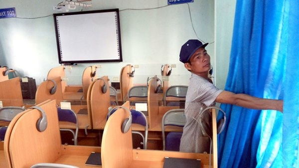 Hệ thống phòng lab, màn hình thông minh tại Trường THCS Lý Tự Trọng (huyện Chư Prông, tỉnh Gia Lai)  sau nửa năm đưa về vẫn chưa một lần sử dụng.