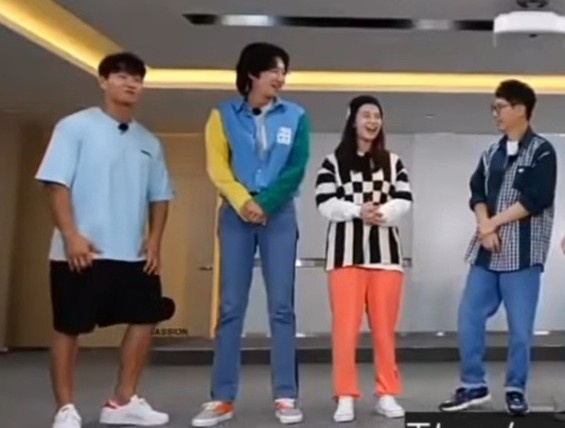 Song Ji Hyo mac xau anh 5