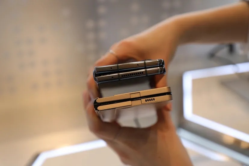 samsung z fold anh 1