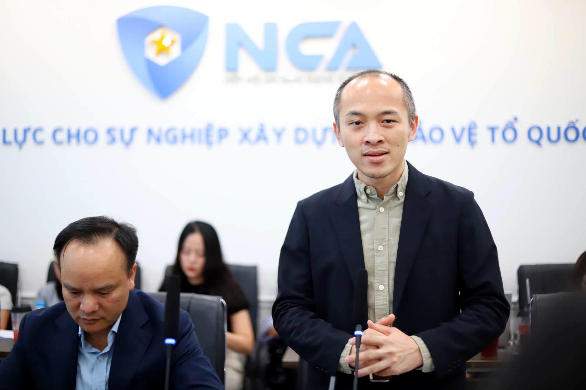 KOL ngao quyen luc,  quan ly KOL,  kiem soat KOL,  lien minh KOL anh 3