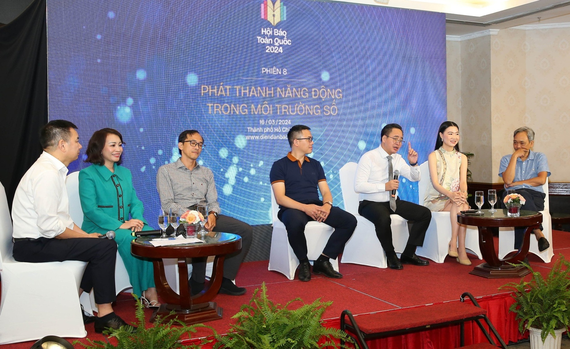 Hoi bao anh 2