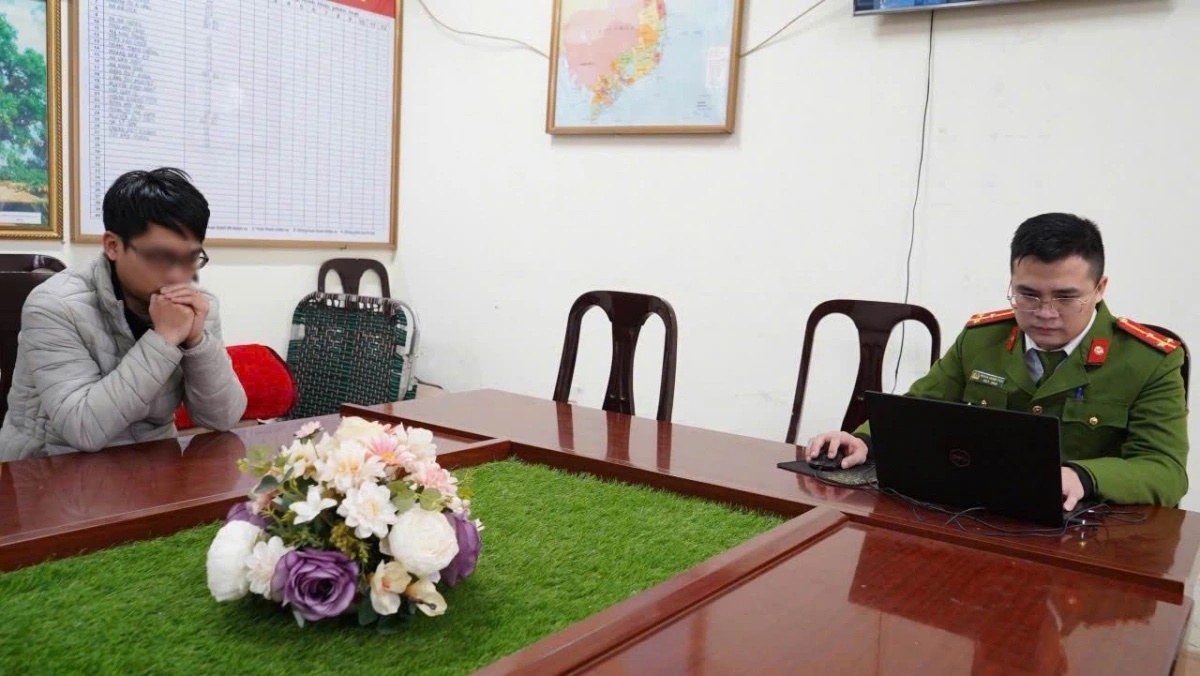 van hoa pham doi truy anh 1