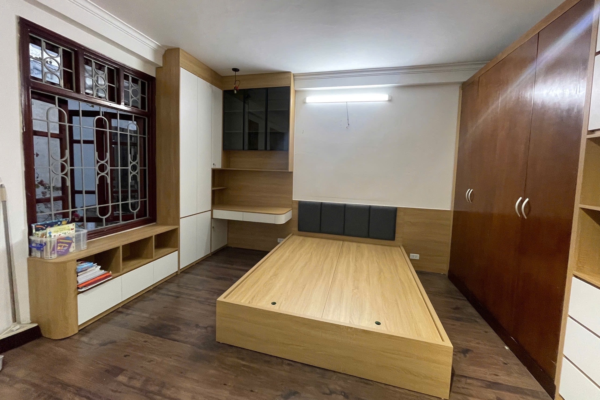 gia dinh hoan ra rieng anh 3