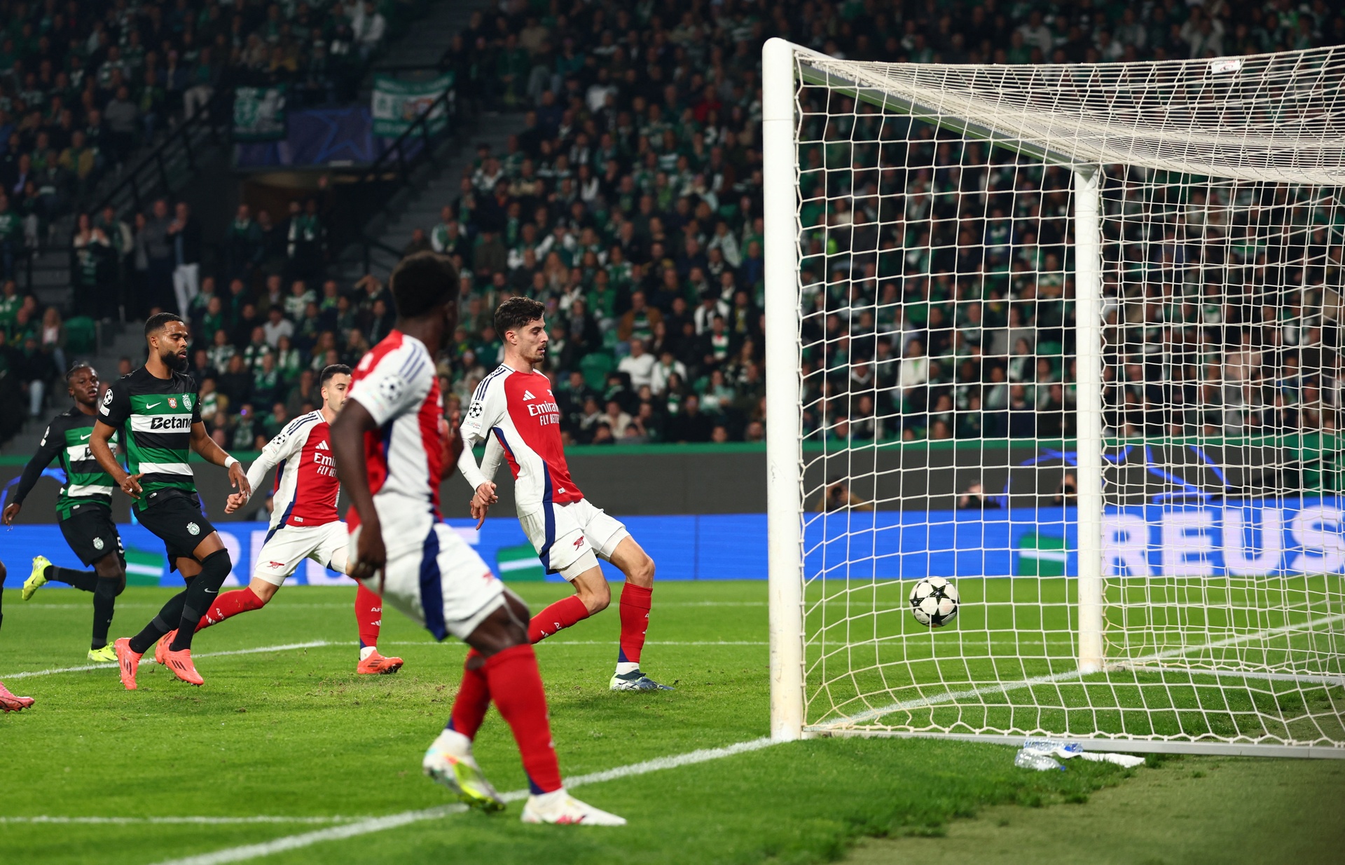 Arsenal dau Sporting anh 2