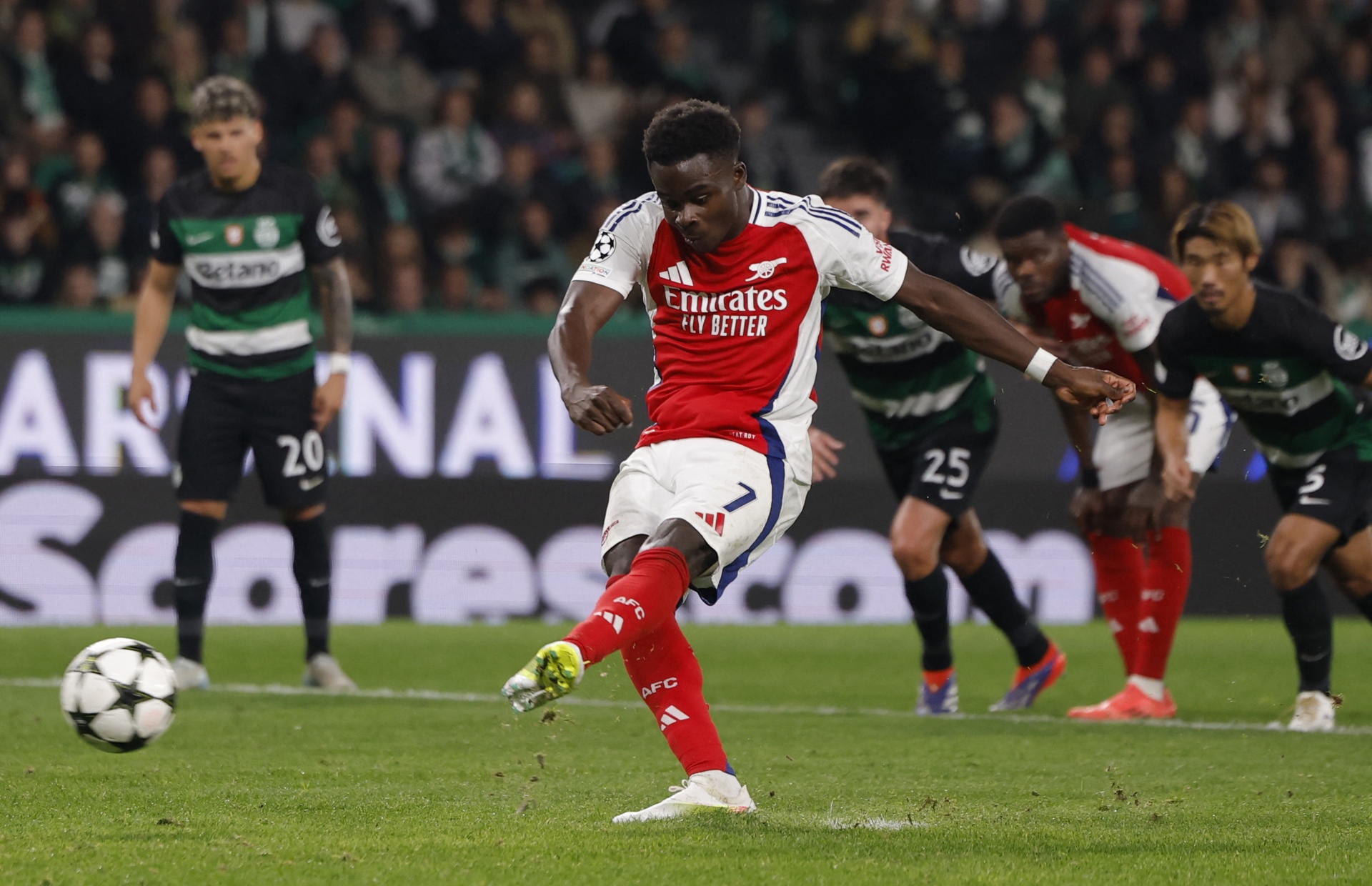 Arsenal dau Sporting anh 5