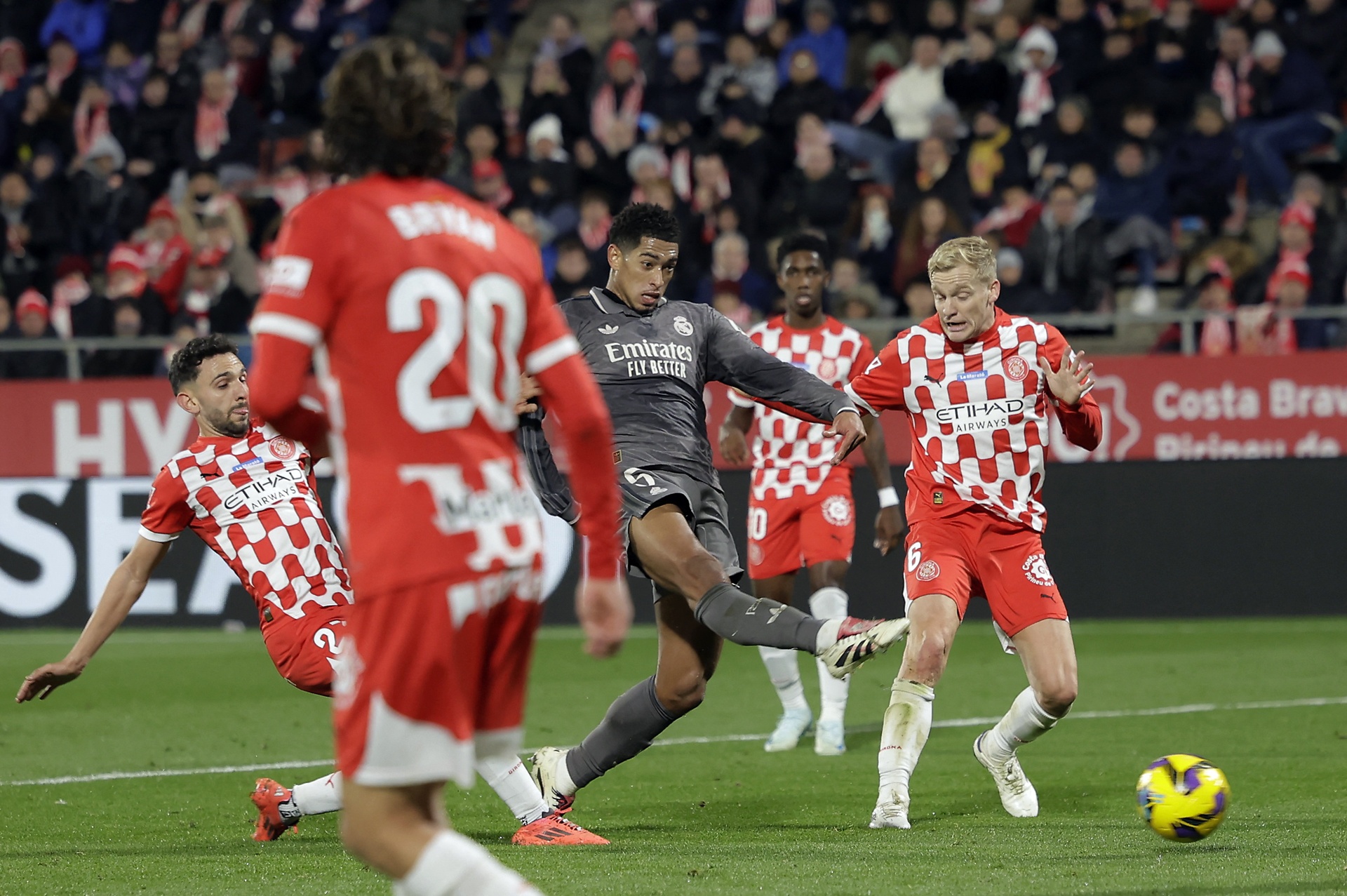 Mbappe toa sang anh 1