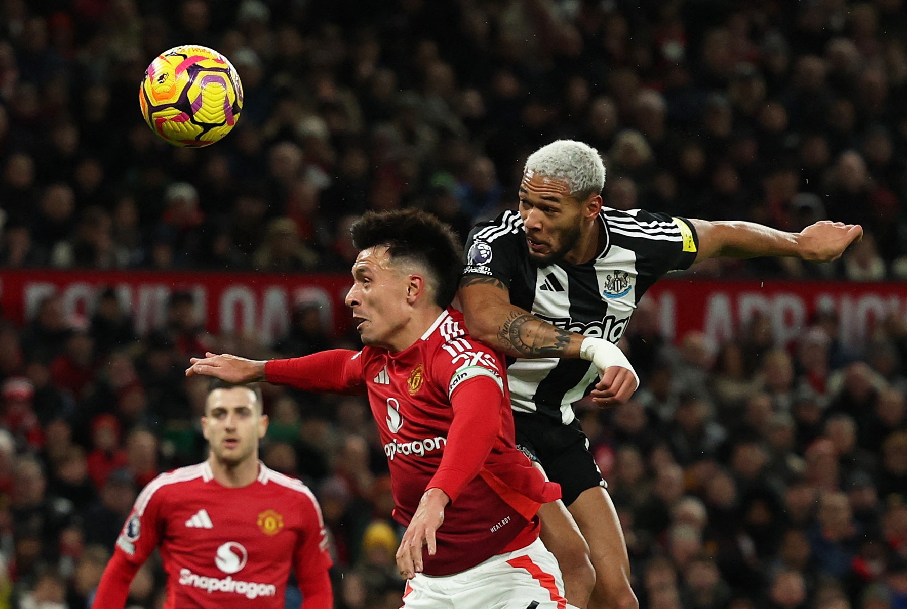MU dau Newcastle anh 2