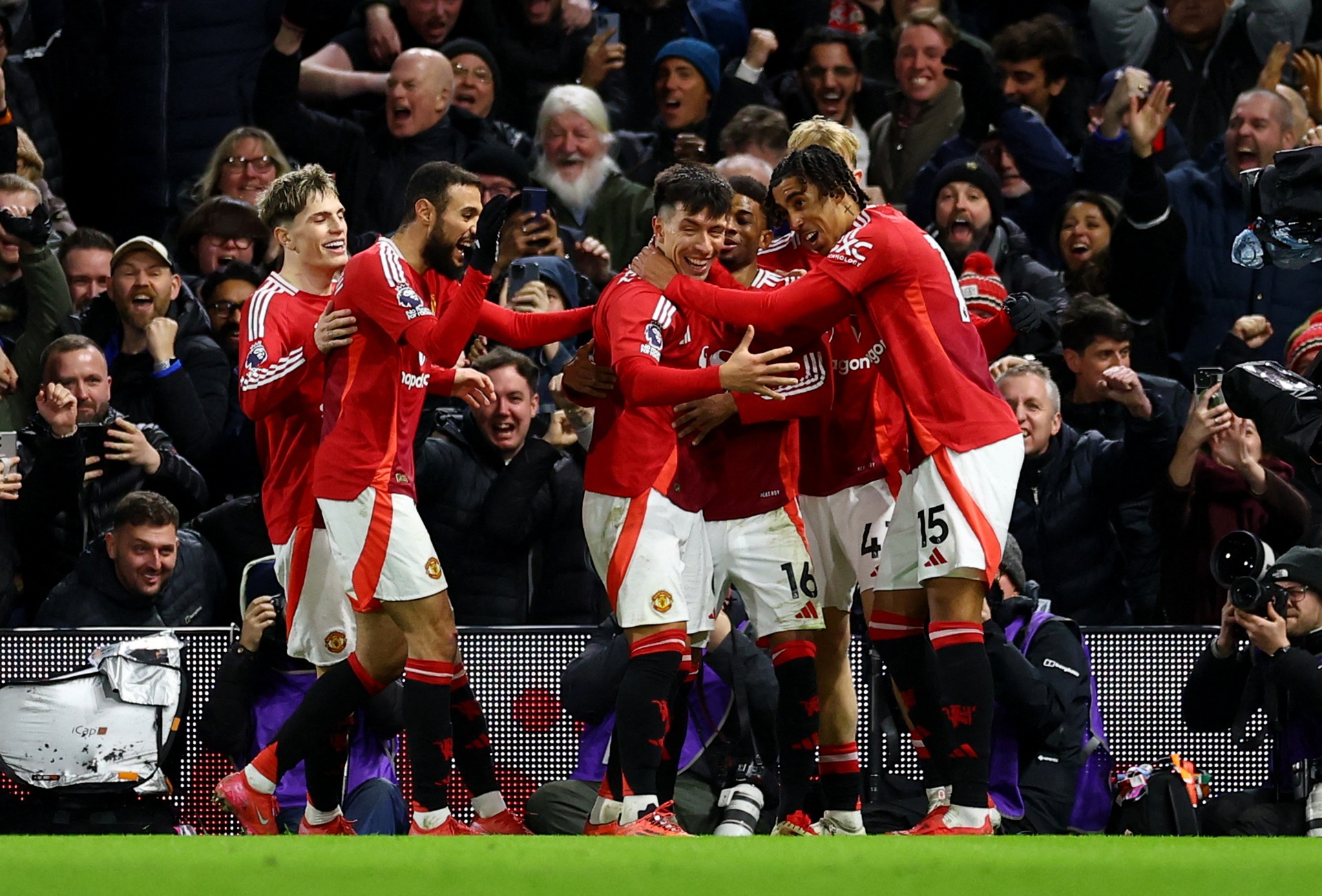 Fulham vs MU anh 7