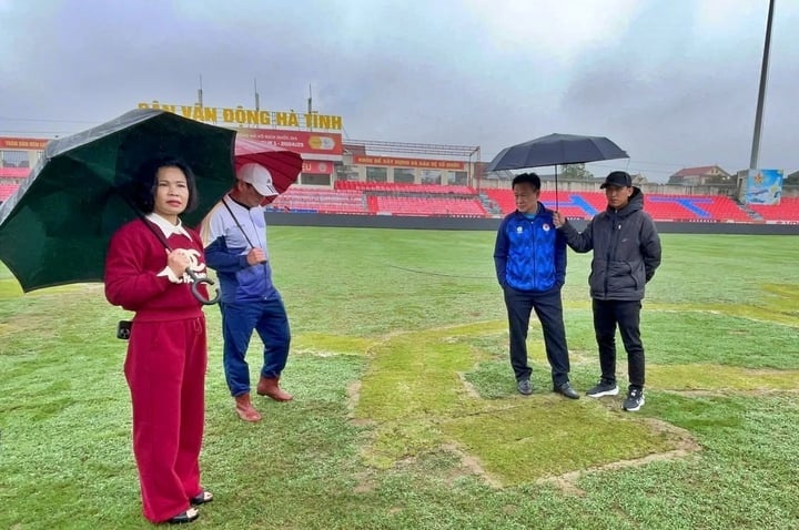 Hà Tĩnh đắp cỏ sân golf lên vẫn không đủ chuẩn thi đấu 2 san ha tinh anh 1