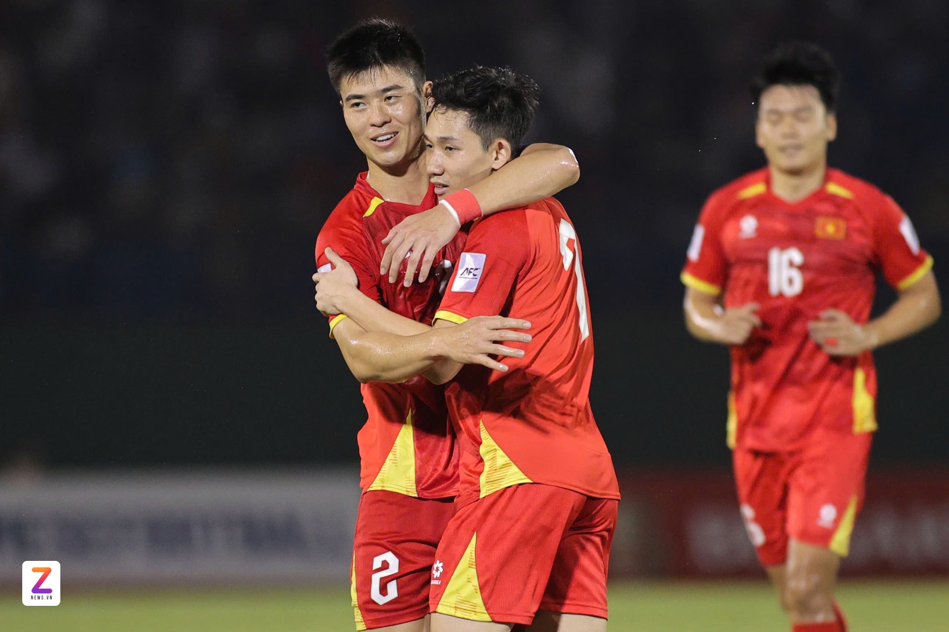 Tuyen Viet Nam vs Lao anh 12