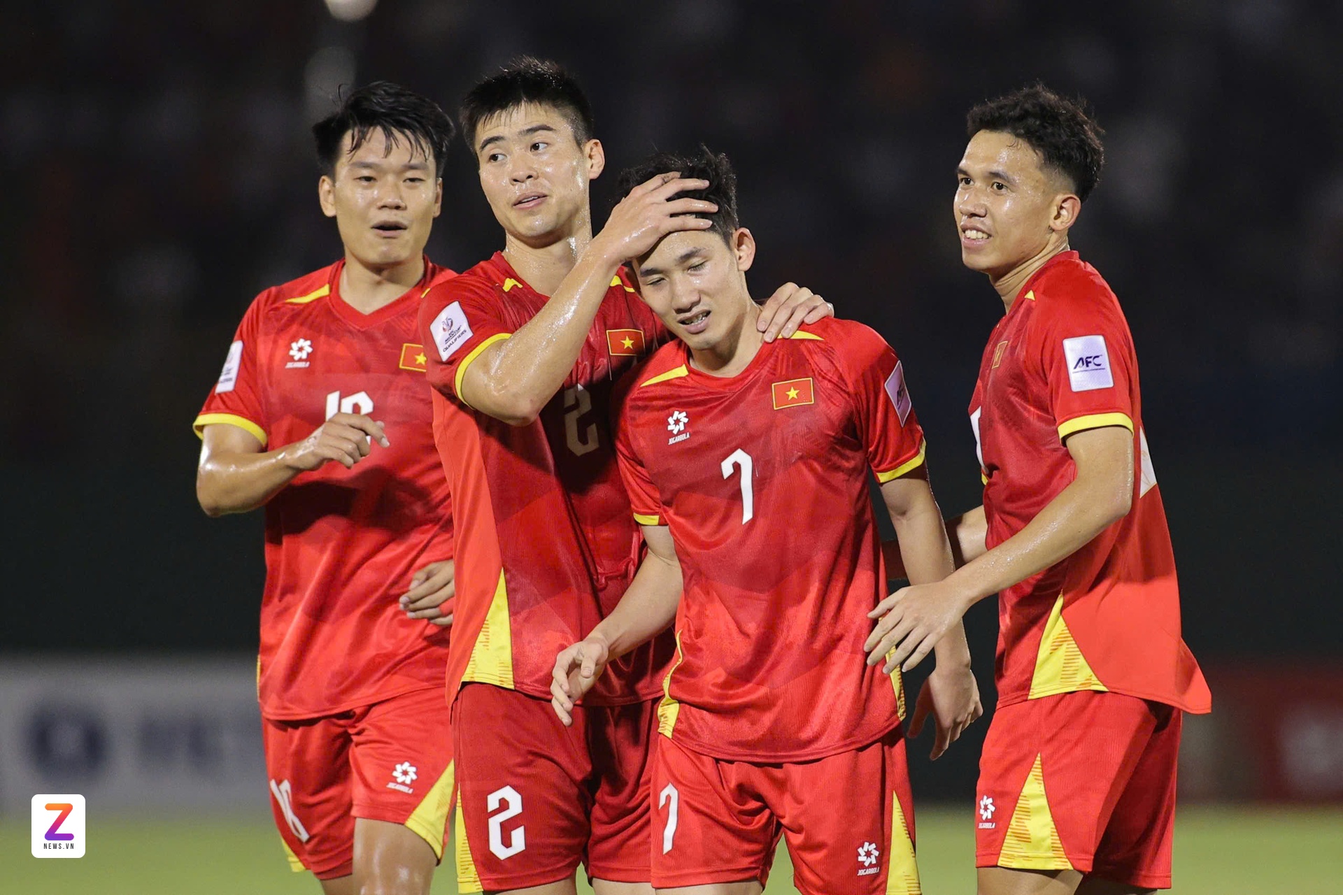 Tuyen Viet Nam vs Lao anh 11