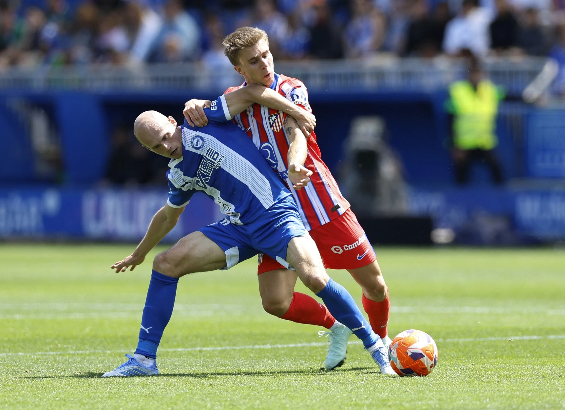 Atletico Madrid trang tay anh 1