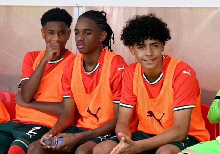 Ronaldo Jr ra mắt ở trận thắng đậm của U15 Bồ Đào Nha 1 Ronaldo Jr ra mat anh 1