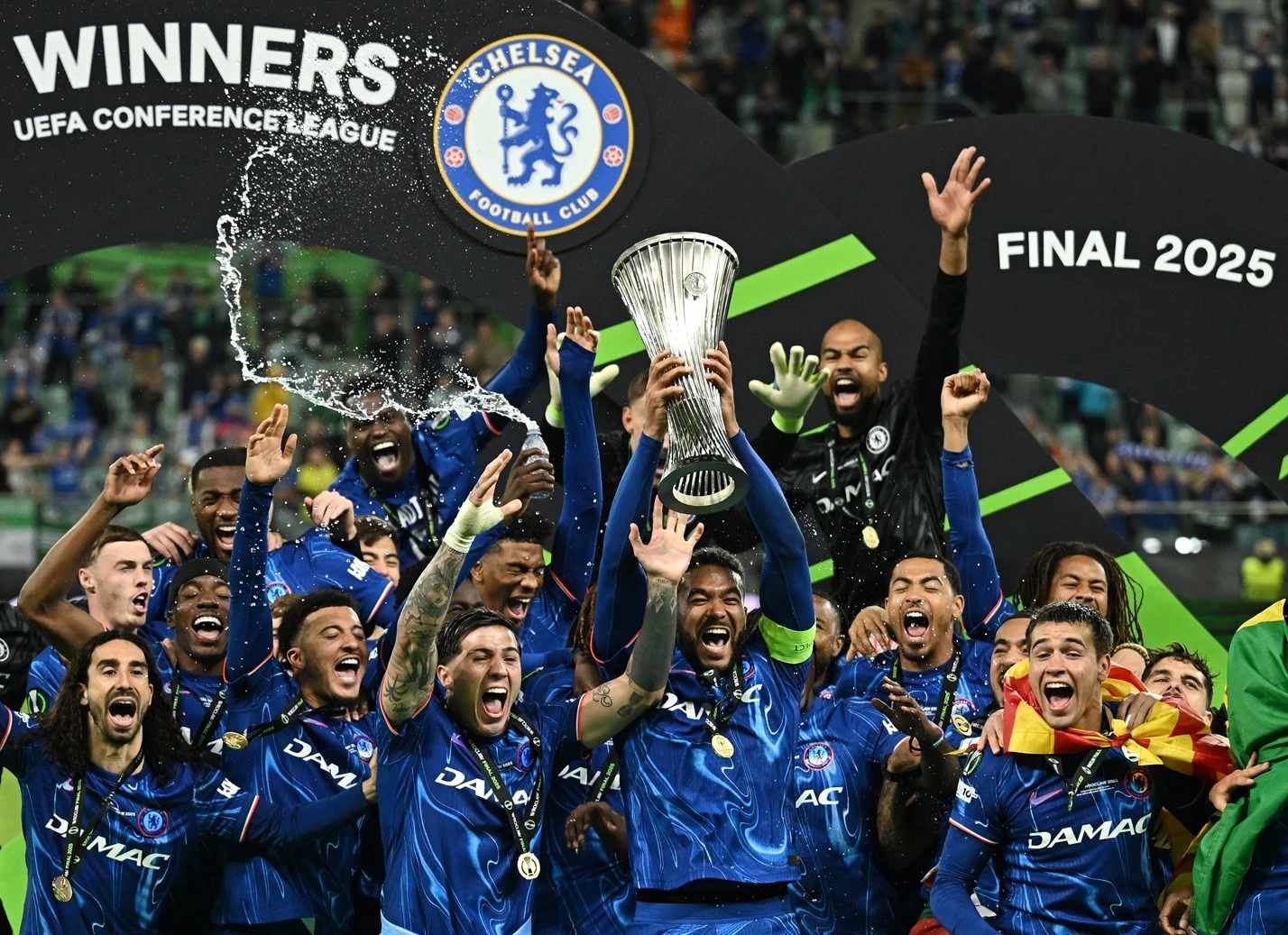 Betis dau Chelsea anh 2