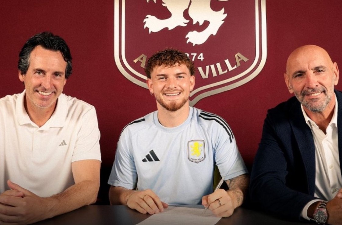 10 'bom tấn' hoàn tất trong ngày cuối phiên chợ hè 10 chuyen nhuong he anh 10