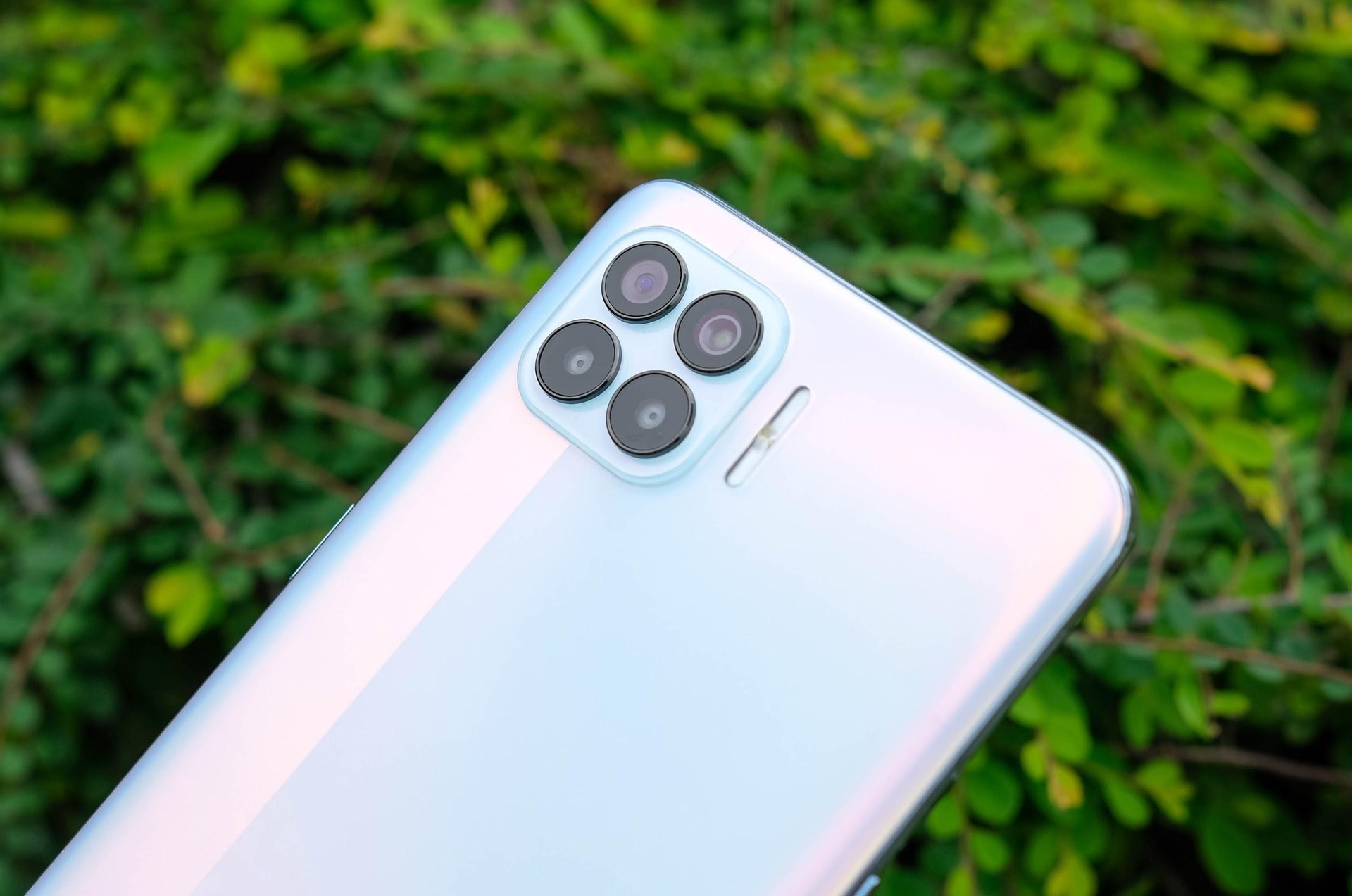 smartphone tam trung anh 8