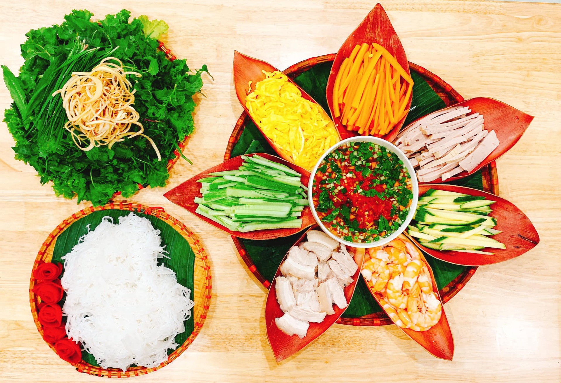 Dac san cuon Viet Nam anh 1