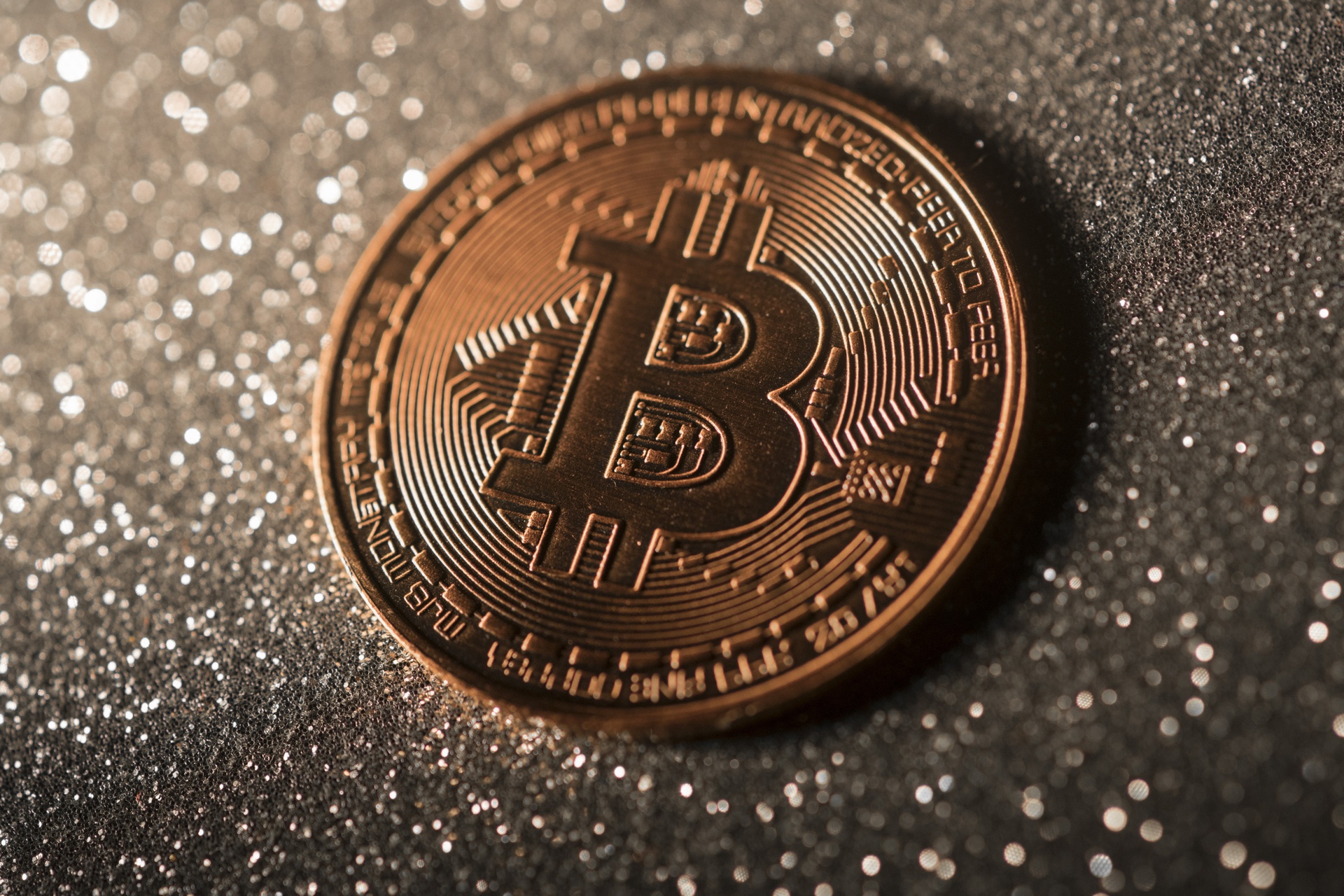 Bitcoin can moc 19 trieu dong duoc khai thac anh 1
