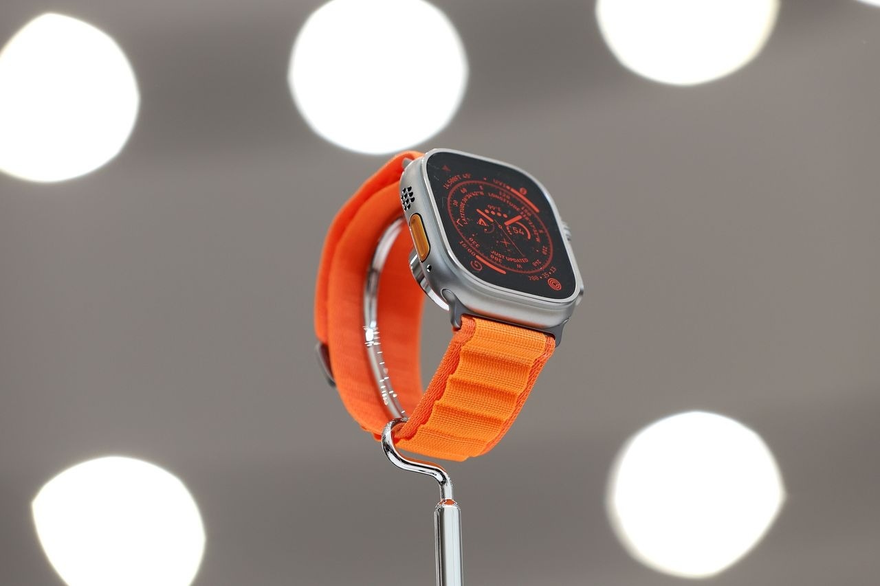 Dung bua dap Apple Watch anh 2