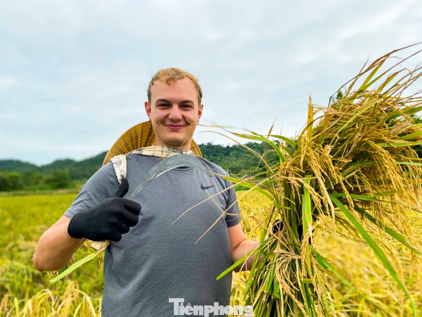 Khach gat lua bat cua anh 3