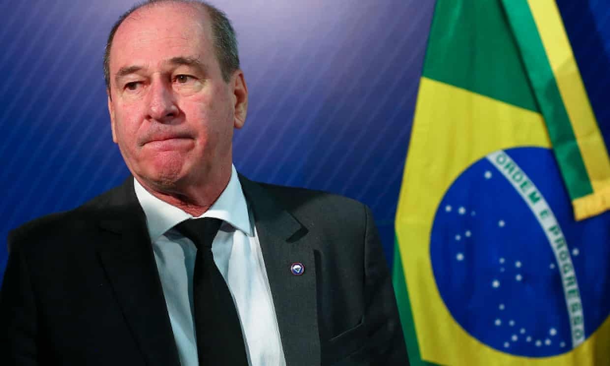 ba chi huy quan doi Brazil cung tu chuc anh 1