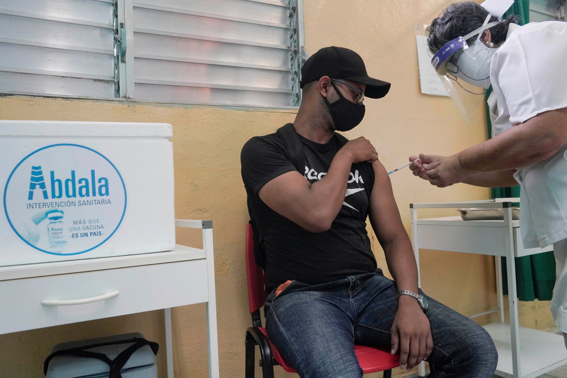 vaccine Cuba chong lai bien chung Delta anh 1