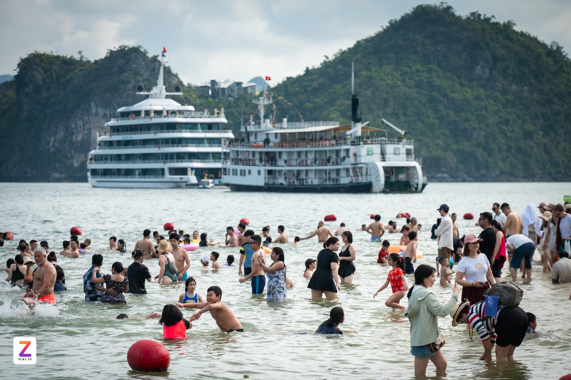 vinh Ha Long,  du thuyen anh 7
