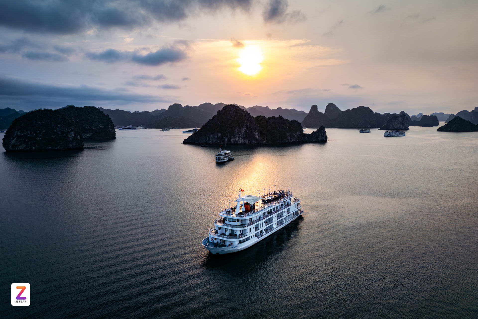 vinh Ha Long,  du thuyen anh 1