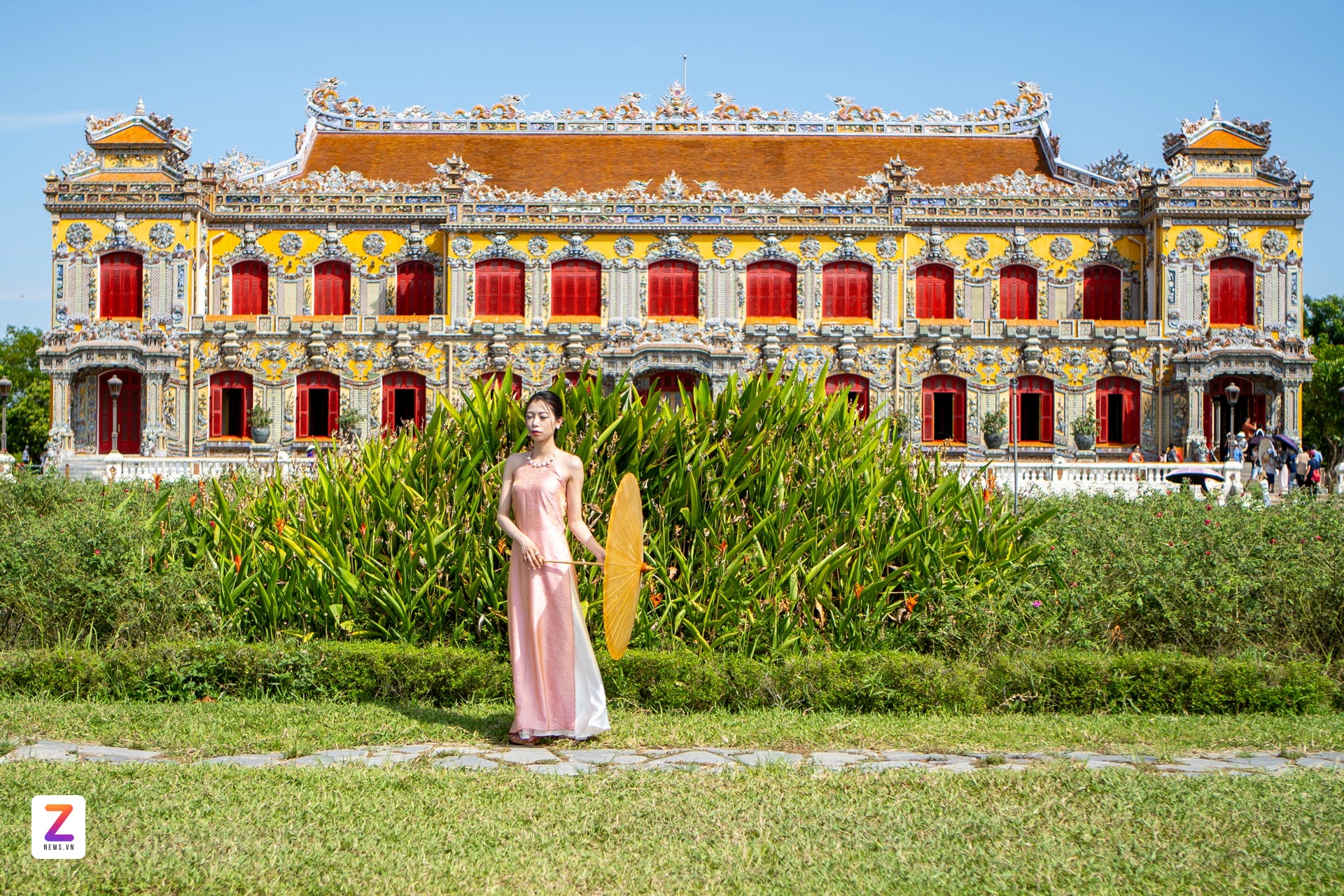 https://photo.znews.vn/w1920/Uploaded/uqvpvpiv/2026_09_01/dai_noi_hue_znews13.JPG