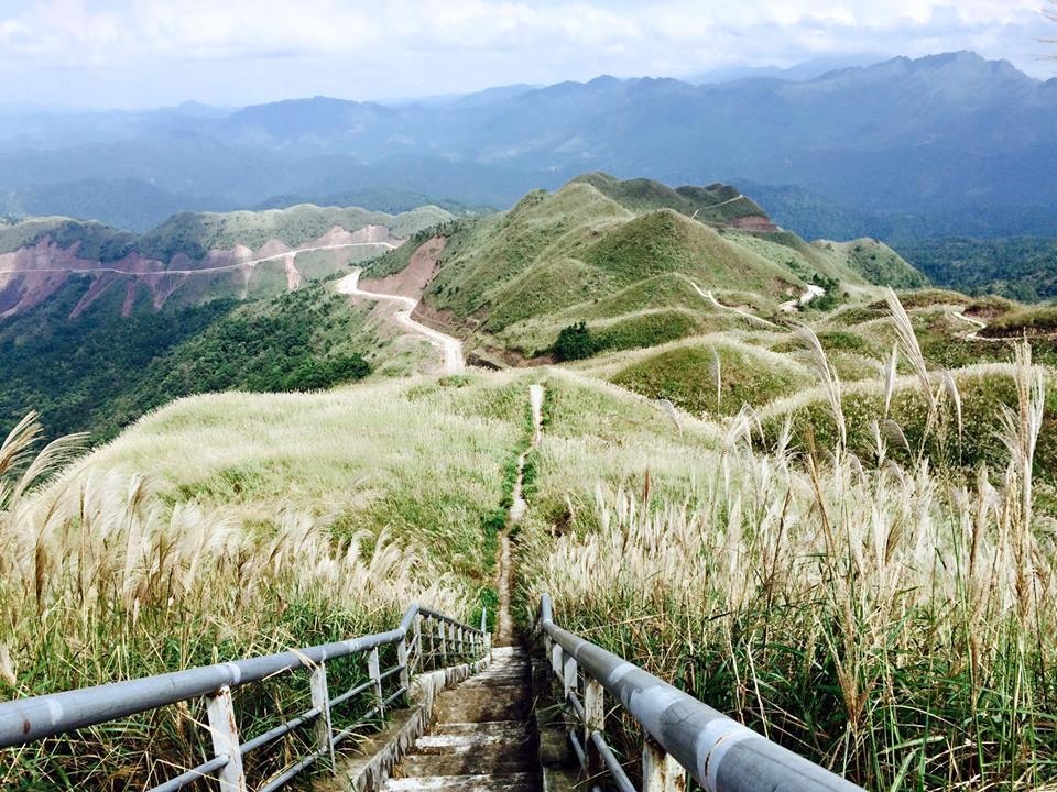 kham pha cung duong co lau o Binh Lieu anh 2