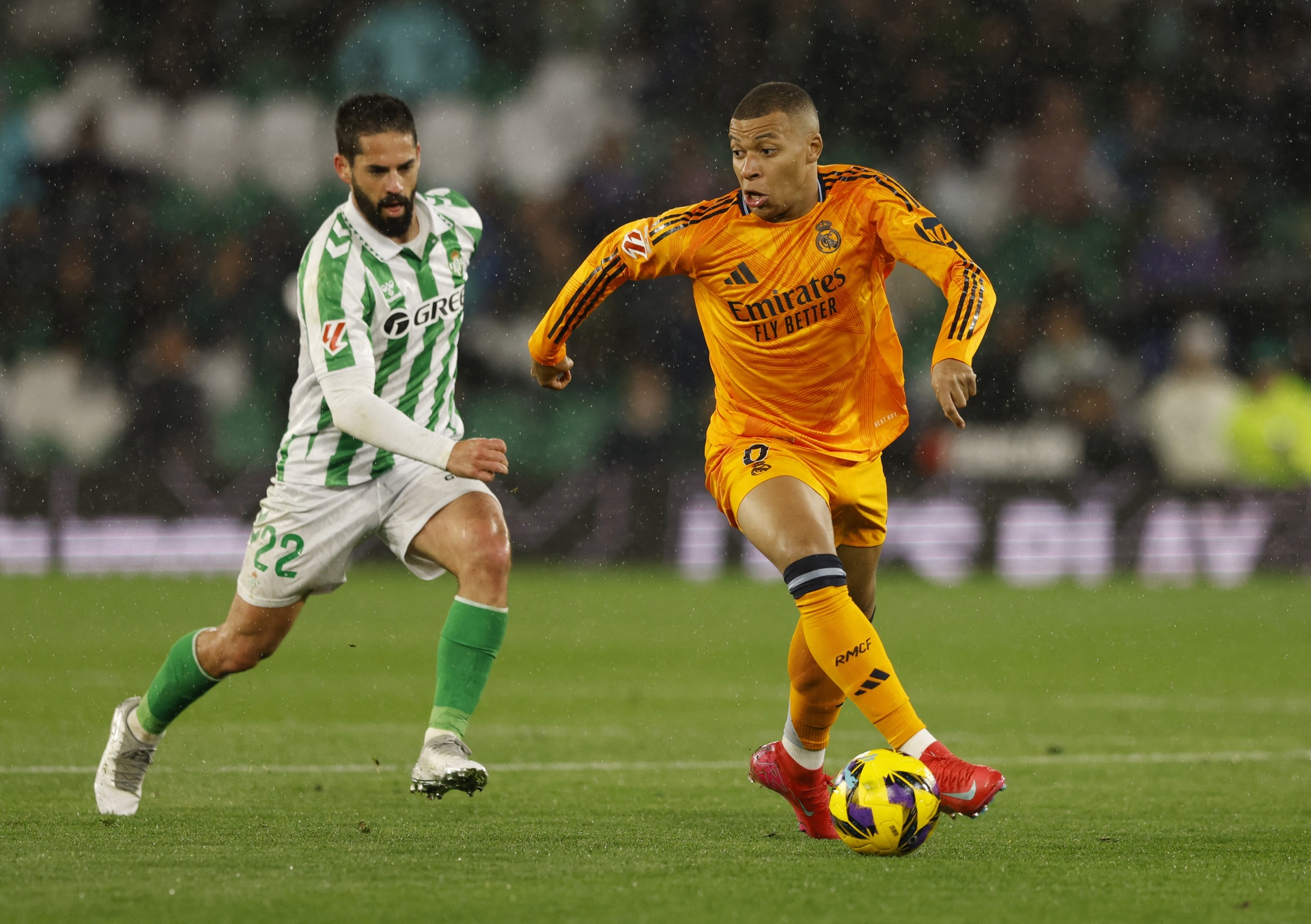 Real Betis dau Real Madrid anh 1