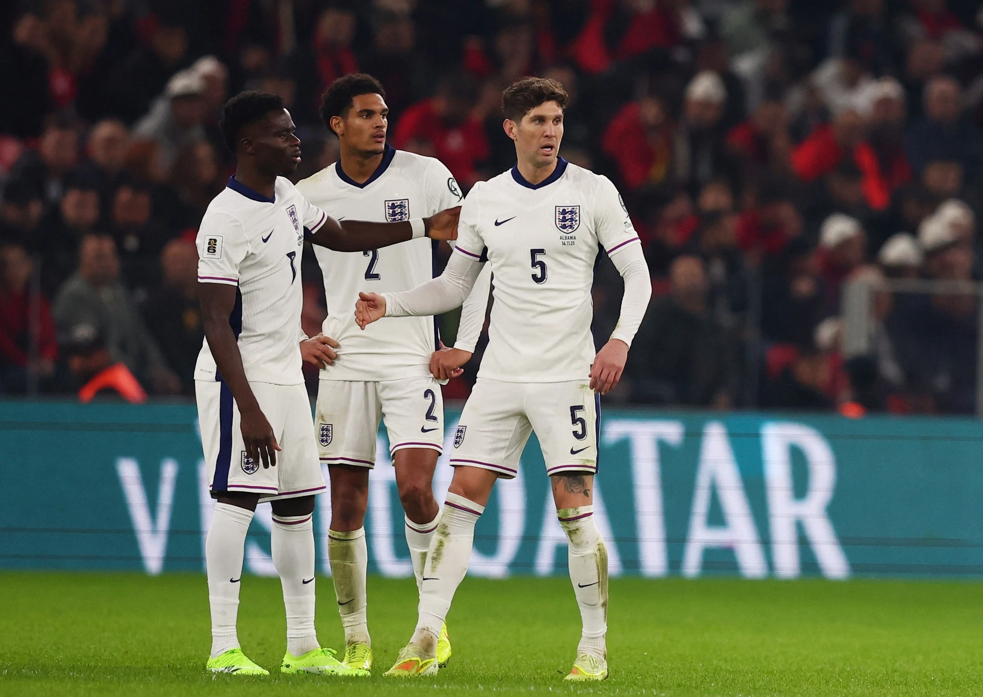 Albania dau Anh anh 1