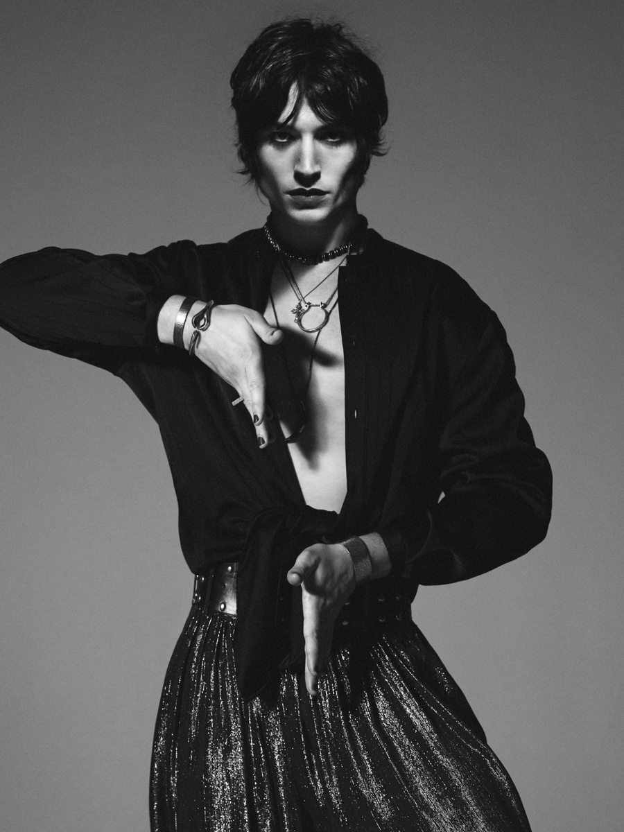 tuong lai Ezra Miller anh 3