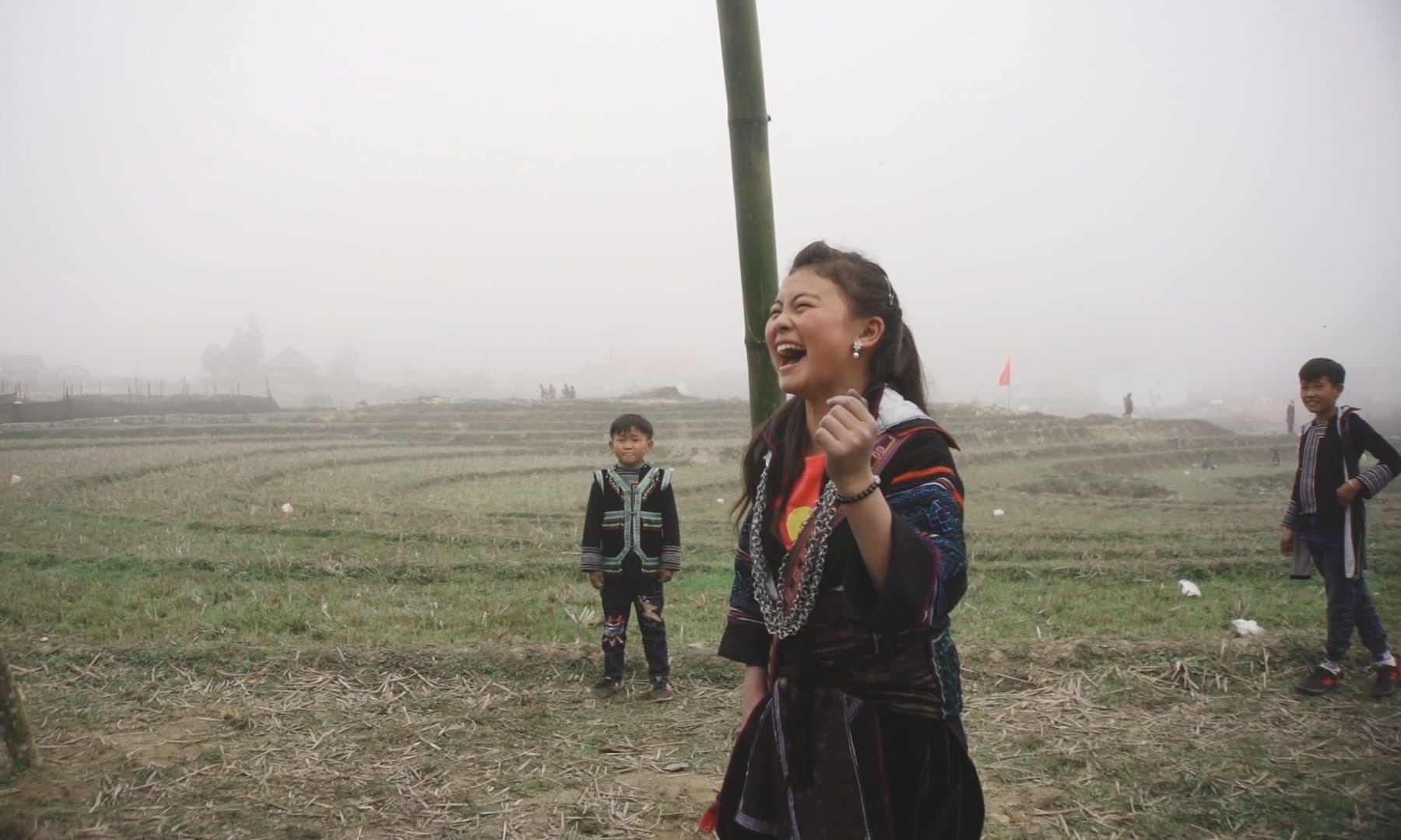 Nhung dua tre trong suong anh 2