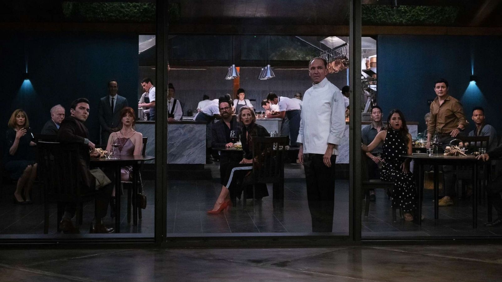 The Menu,  Ralph Fiennes,  Voldemort anh 1