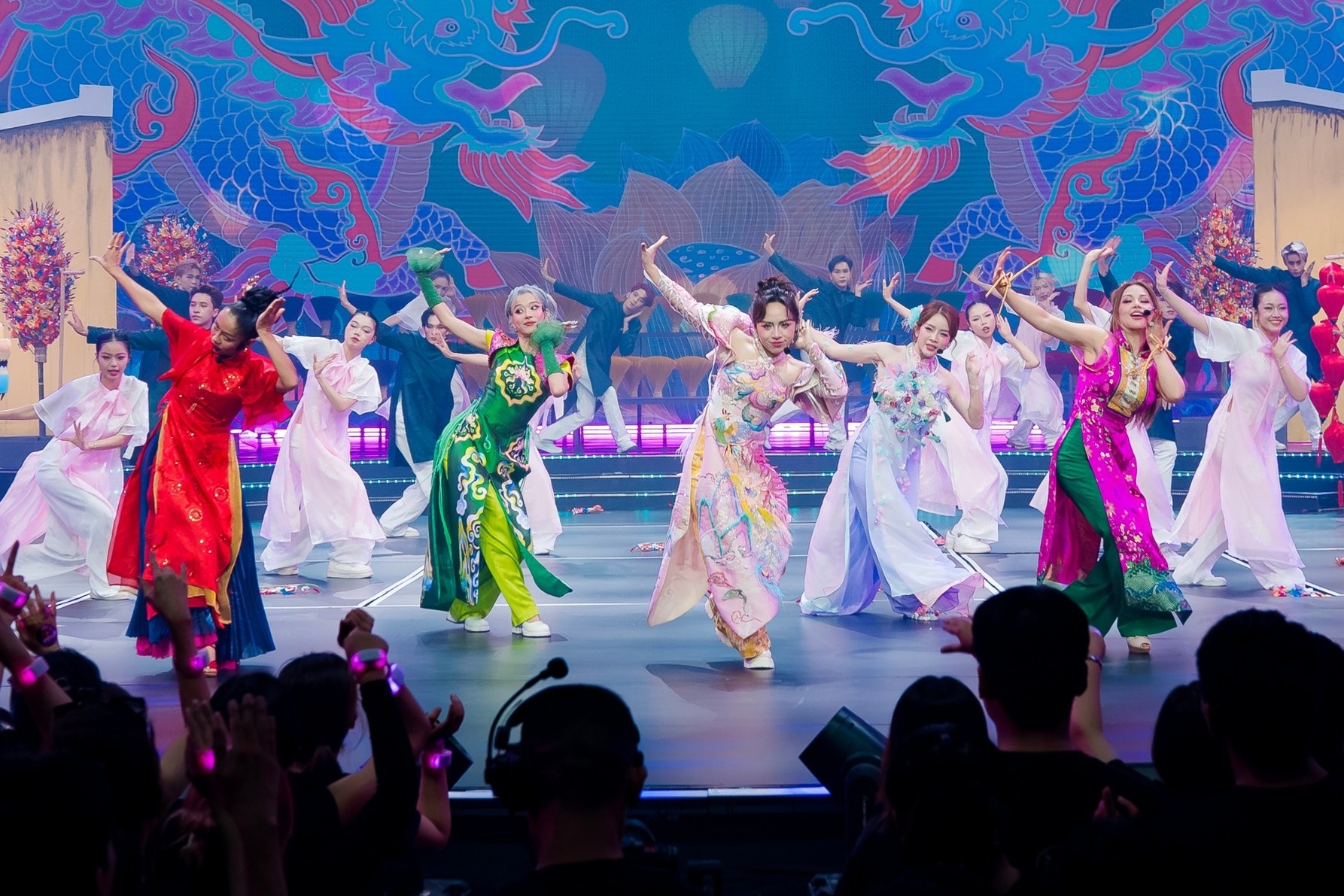 Chi dep,  giai tri,  concert anh 1