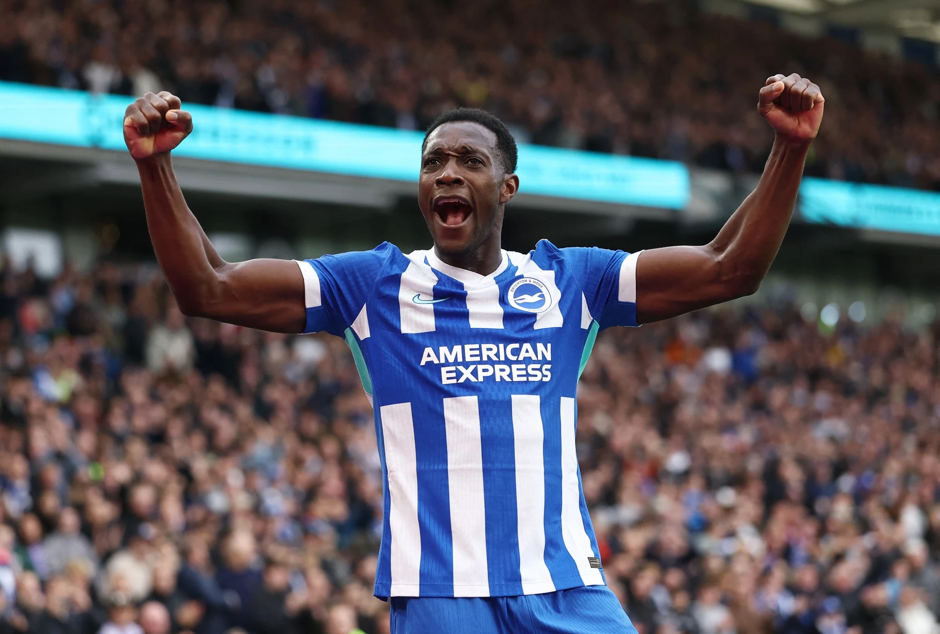 Welbeck có thể trở lại tuyển Anh