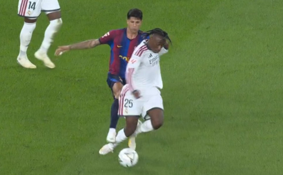 Controversial El Clasico incident sparks outrage among Real Madrid fans 2 Screenshot 1