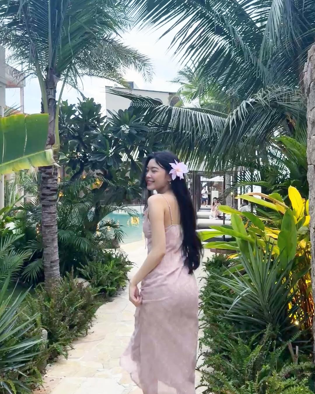 Lo Lem,  con gai quyen linh,  dien vien quyen linh anh 9
