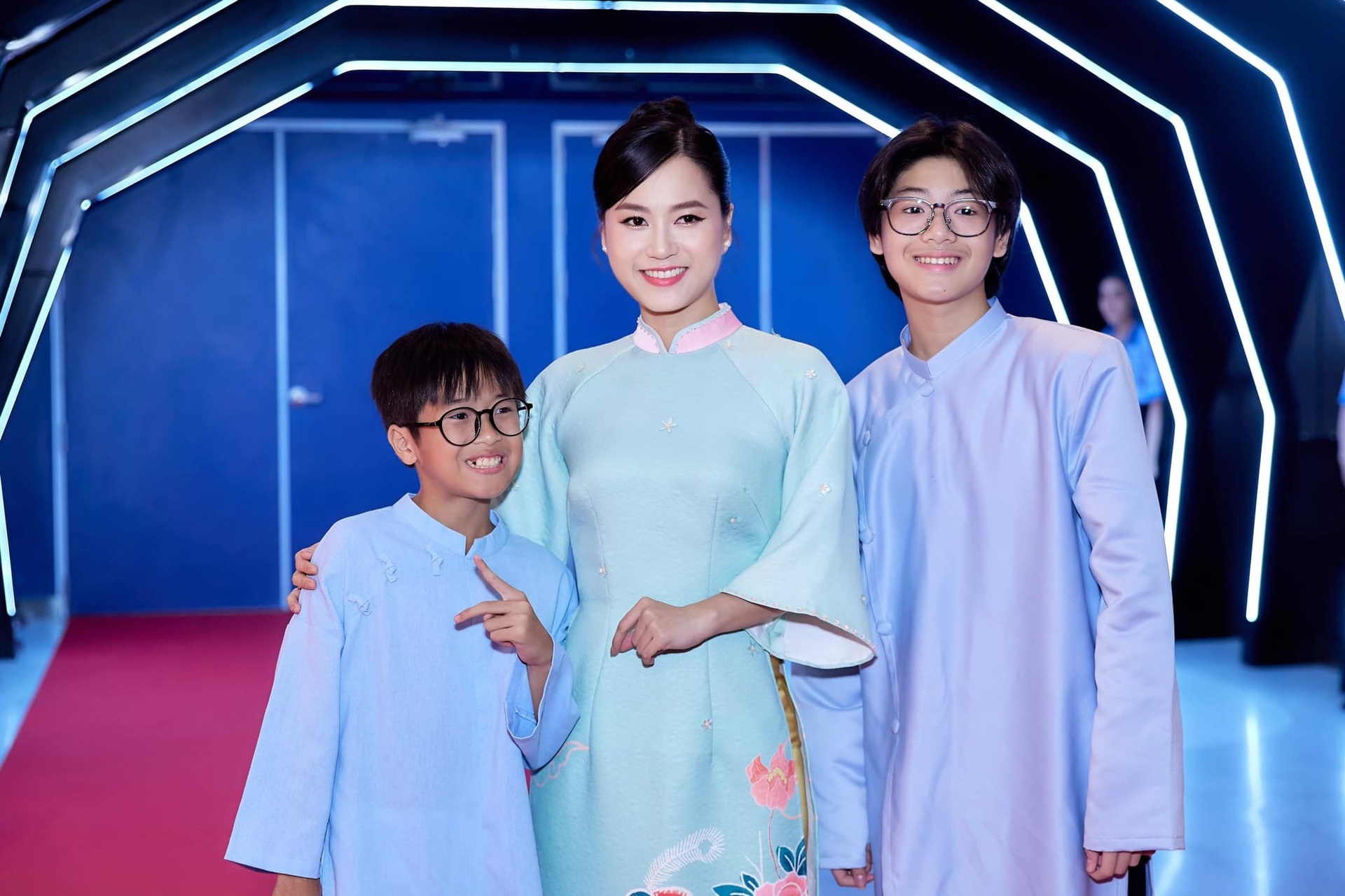 lam vy da,  hua minh dat anh 9