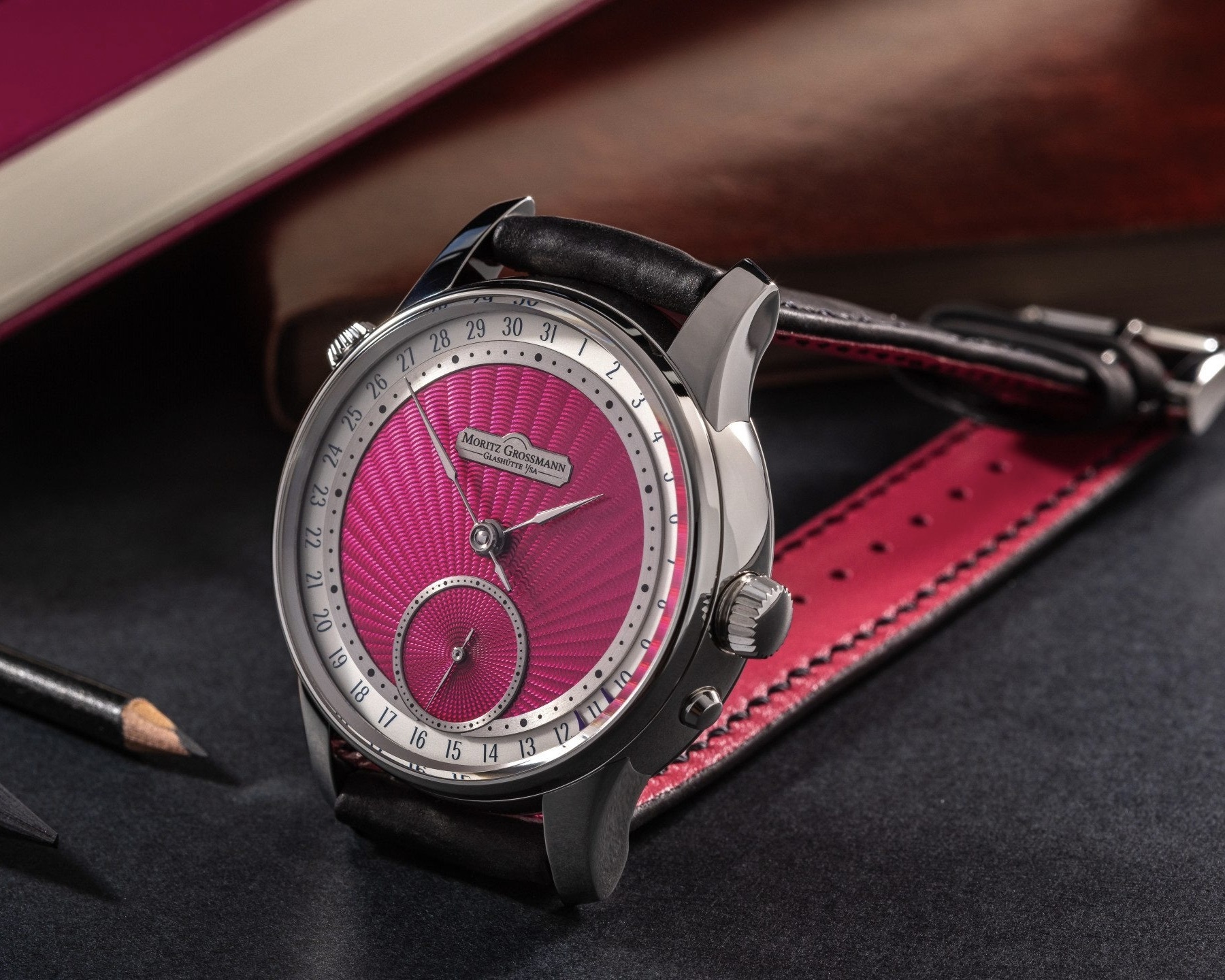 Màu hồng nam tính của đồng hồ 76.000 USD