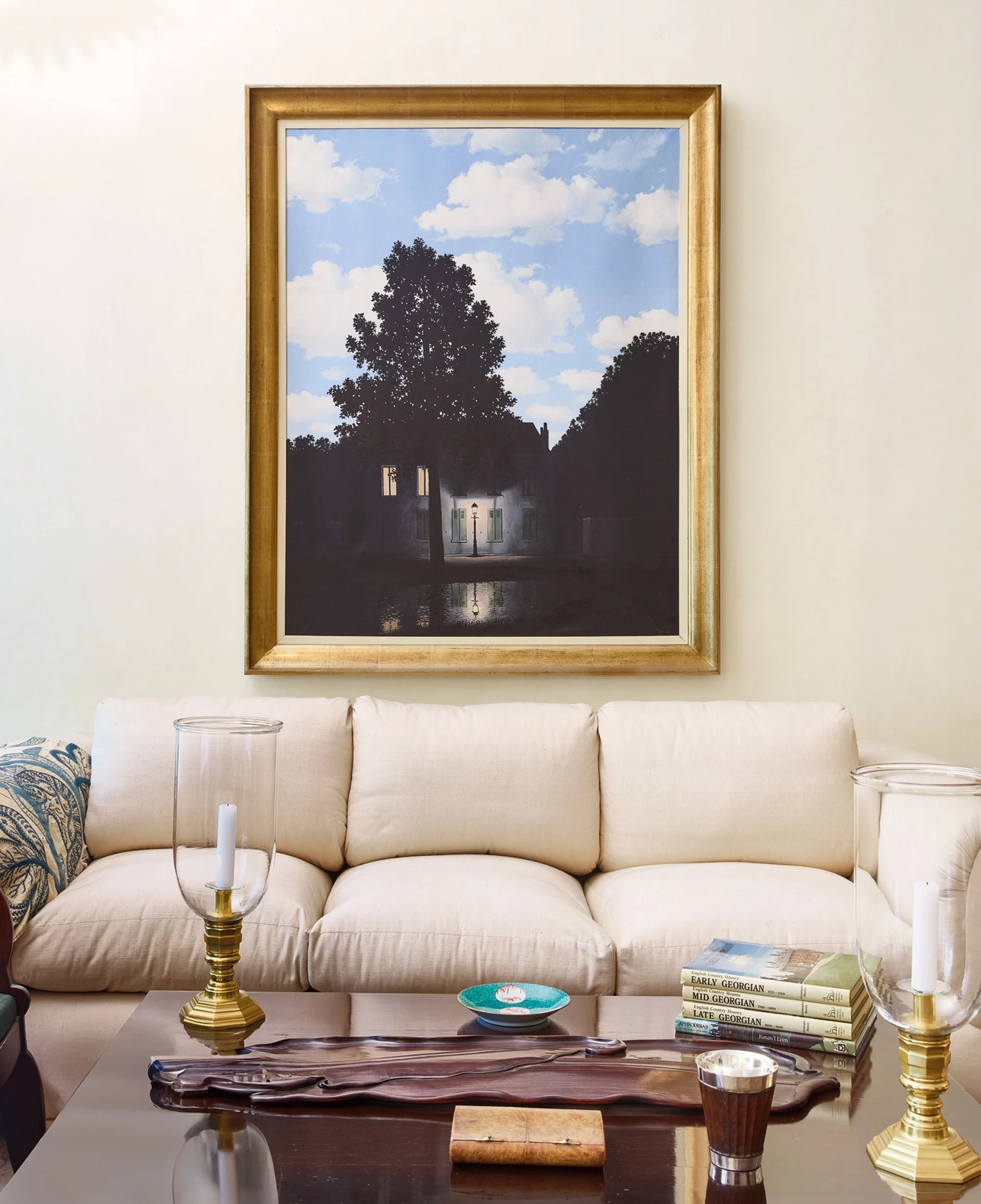 L'empire des lumieres,  Rene Magritte,  dau gia ky luc,  truong phai sieu thuc,  hoa si nguoi Bi,  nha dau gia Christie's anh 2