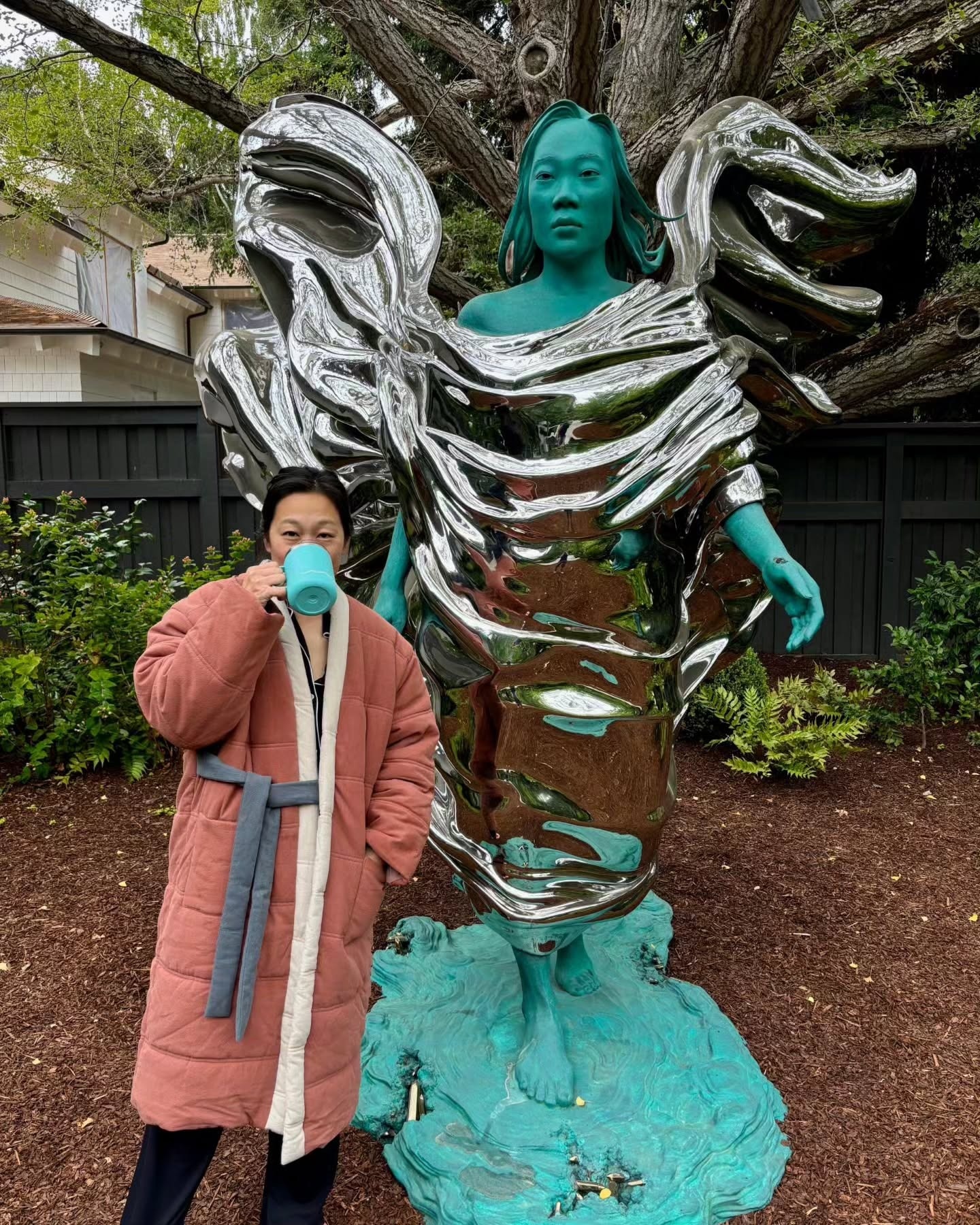 meta ceo, Priscilla Chan, Priscilla Chan gift, wife gift, Mark Zuckerberg's wife, turquoise general, photo 1