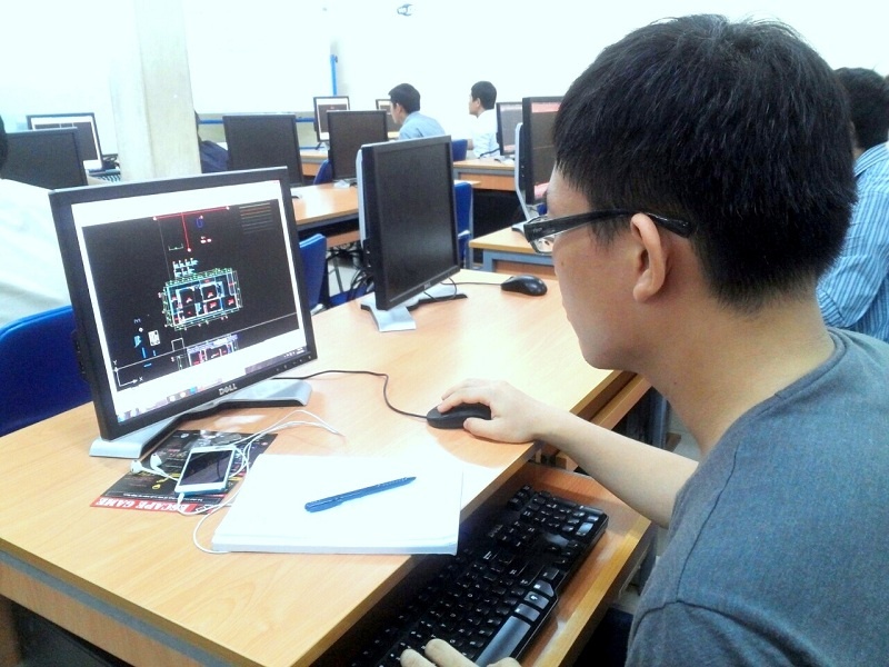 Học viên CBS thực hành thao tác sử dụng AutoCAD khai triển hồ sơ thiết kế kiến trúc – kết cấu - điện nước