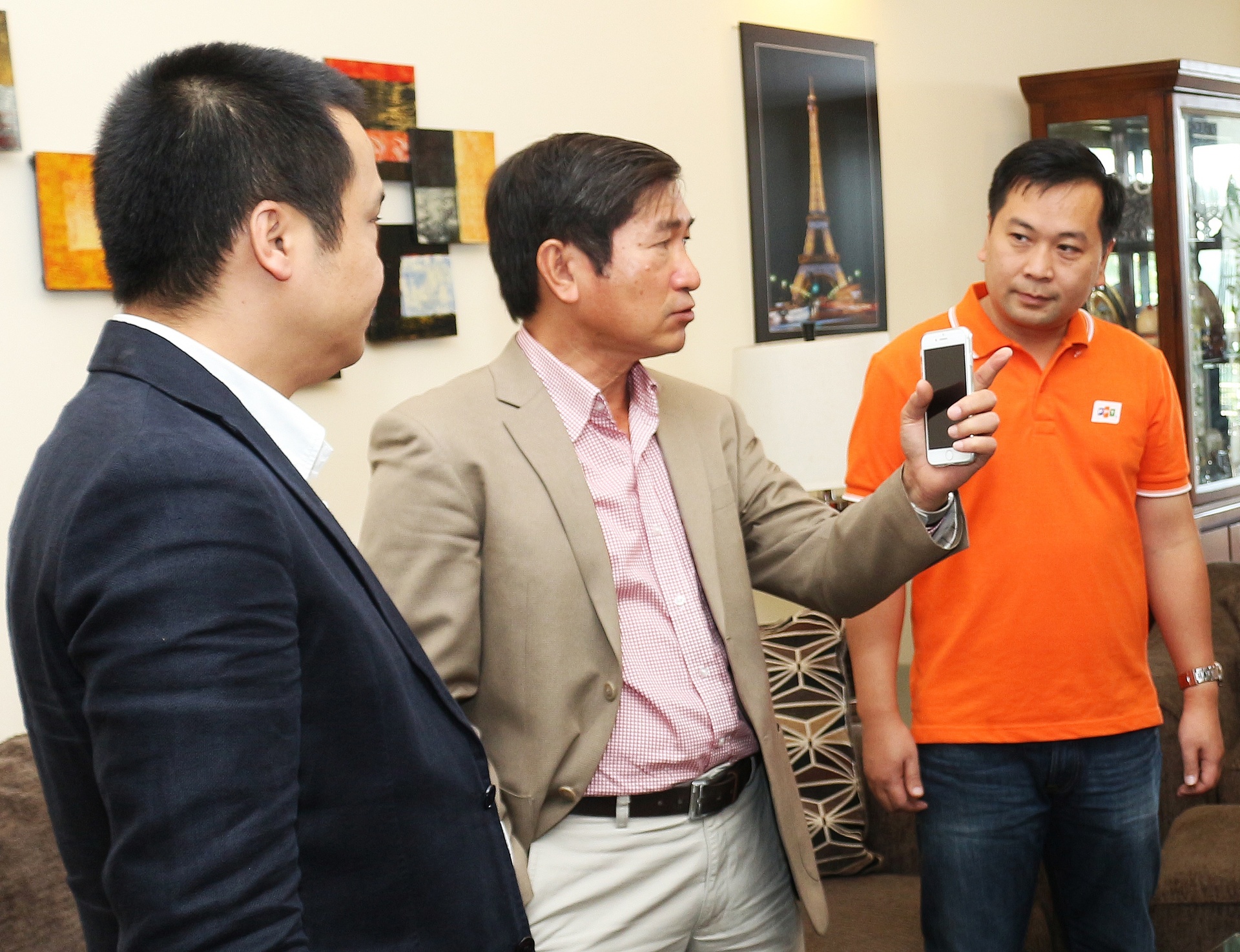 FPT Telecom can khai thac loi the noi dung anh 2