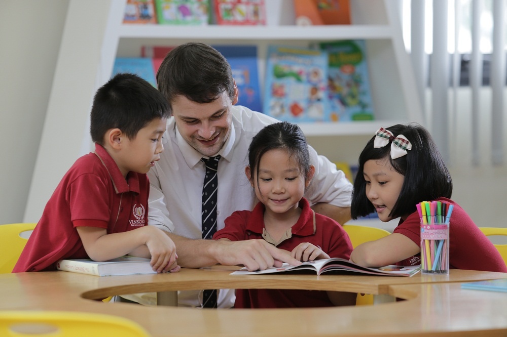 Vinschool ap dung chuong trinh song ngu Cambridge anh 2