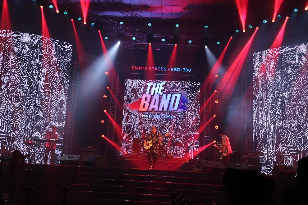 The Band by VinaPhone anh 3