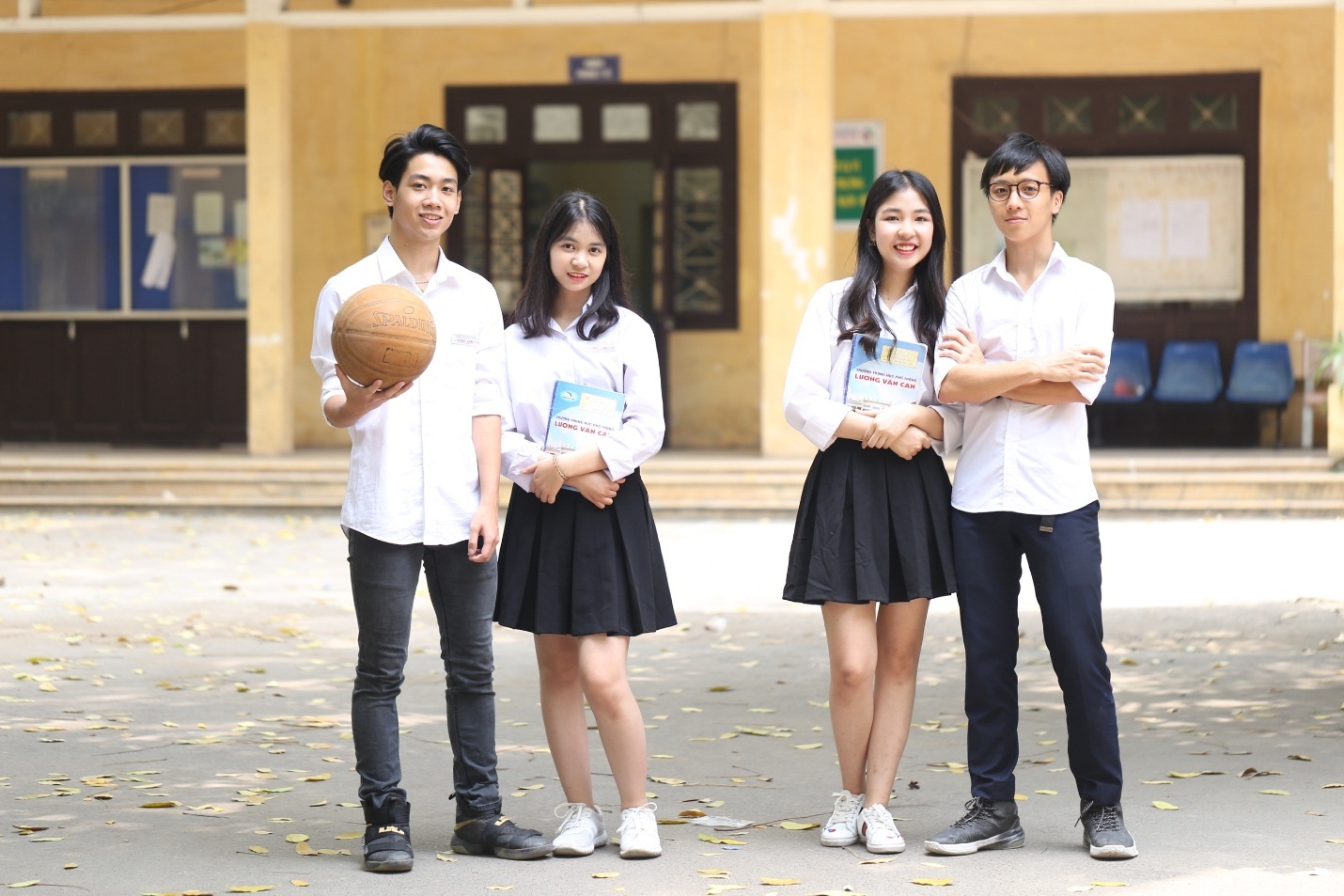THPT Luong Van Can anh 1