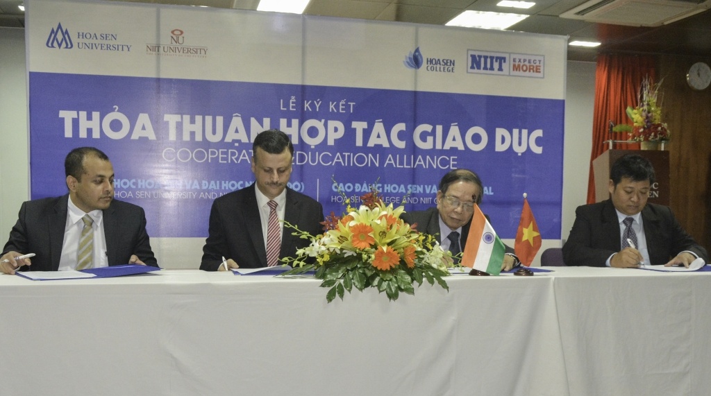 DH Hoa Sen anh 1